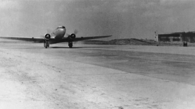 60 лет назад в аэропорту Домодедово приземлился первый самолёт